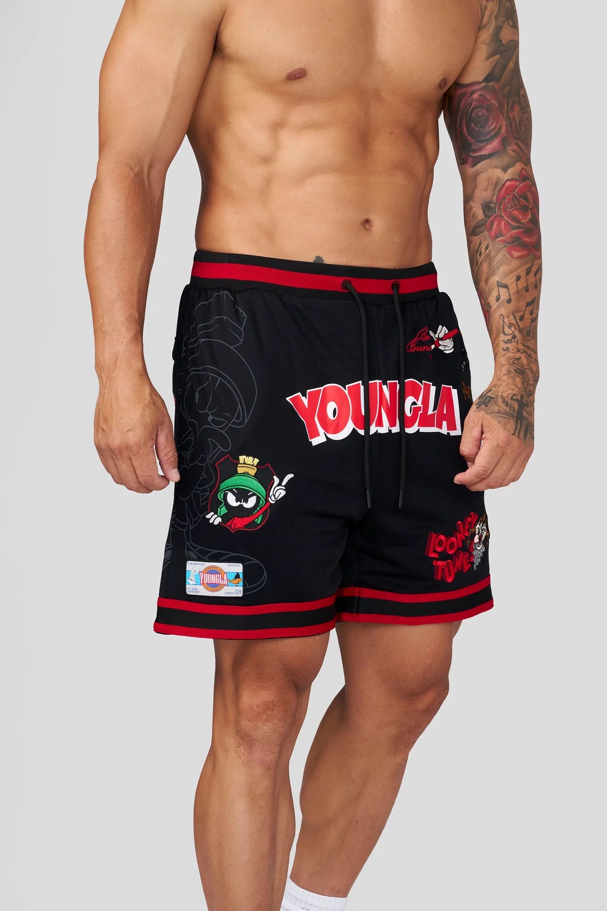 Shorts Looney Tunes 1071 Bordado Embroidered Patch Shorts
