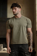 4097 - Cropped Tailored Tees